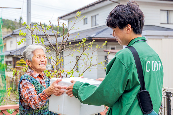 くらしに寄り添うパートナー　まごころを一緒にお届け 「コープの宅配」