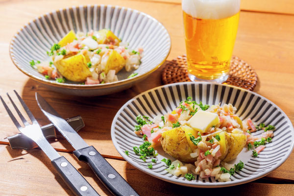 じゃがいもを丸ごと味わう ベーコン舞茸じゃがバター