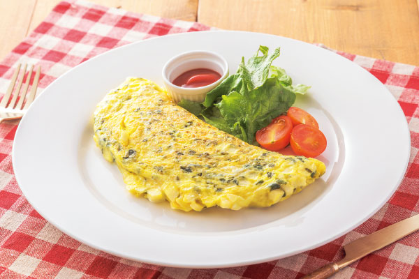 相性抜群！ネバとろ食感 めかぶとはんぺんのふんわりオムレツ