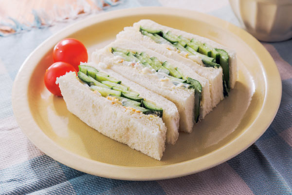 シャキッと食感がアクセント！「めぐみ野」きゅうりとちくわのシンプルサンド