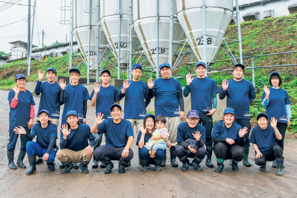 快適な環境で大切に育てられる「めぐみ野」豚（ポーク）